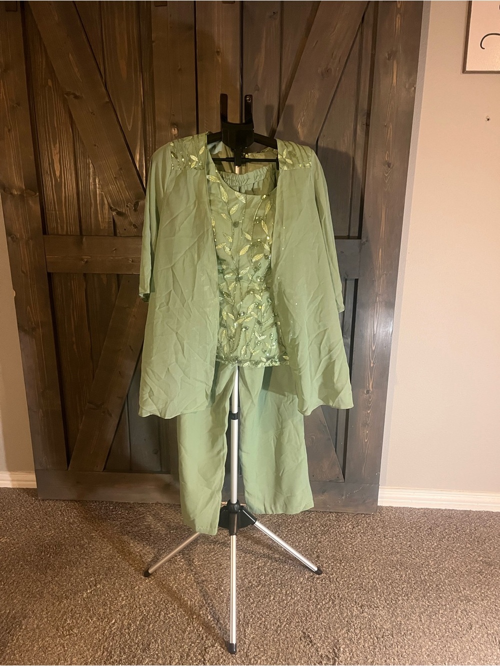 Light Green Women's Embroidered Pant Set